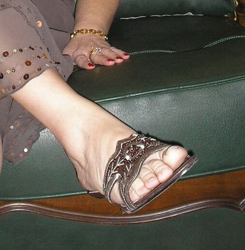 Free porn pics of French BBW Marie Do and her feet 9 of 73 pics