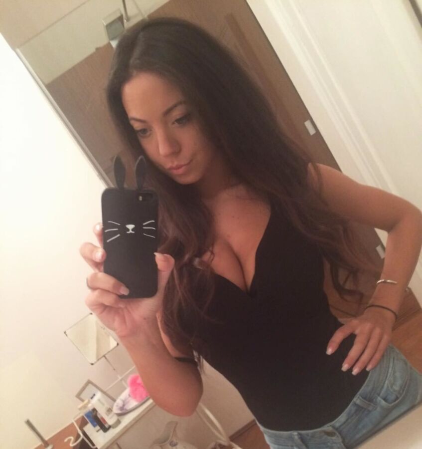 Free porn pics of @silvia_centomo Big tits boobs Goddess RANDOM WANK-FILE 18 of 150 pics
