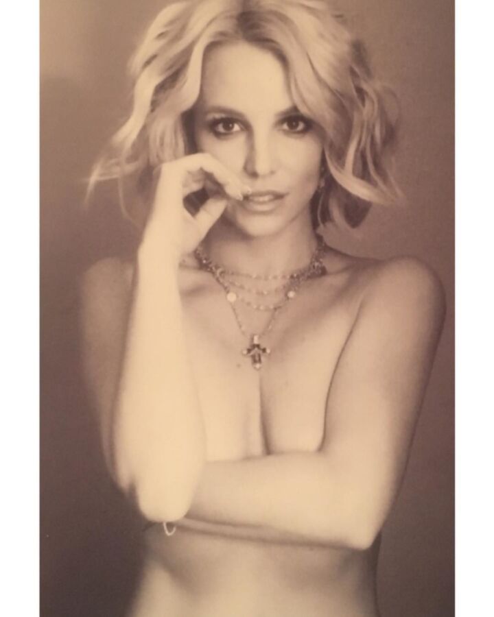 Free porn pics of Britney Spears new-old  1 of 1 pics
