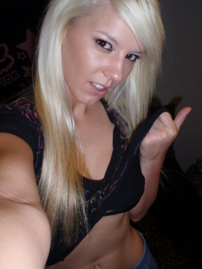 Free porn pics of Young petite amateur blonde spread and self shot 2 of 115 pics