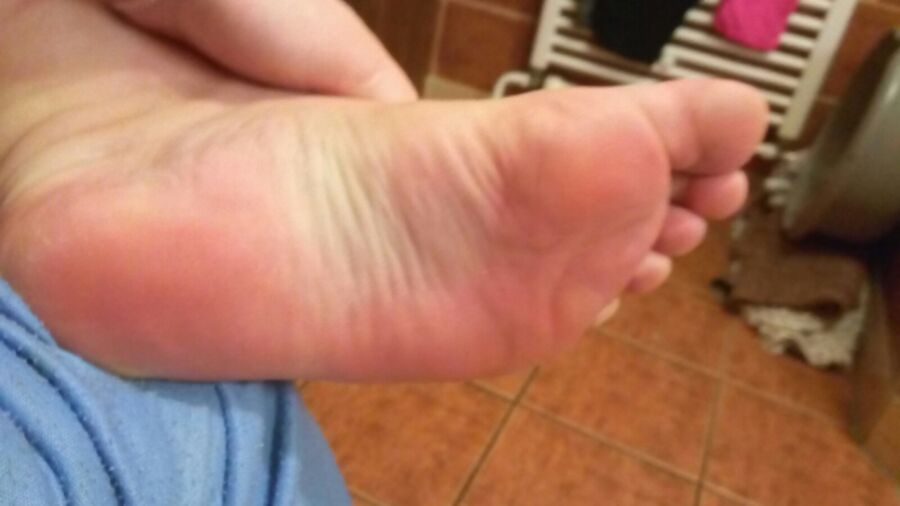 Free porn pics of Lucy - soles for everything 9 of 12 pics