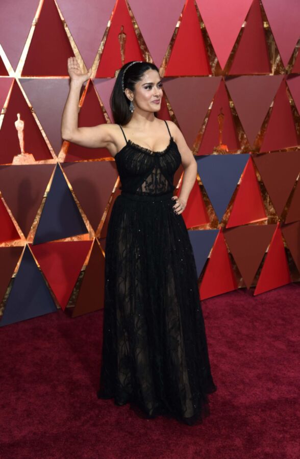 Free porn pics of Salma Hayek @  Academy Awards 22 of 22 pics