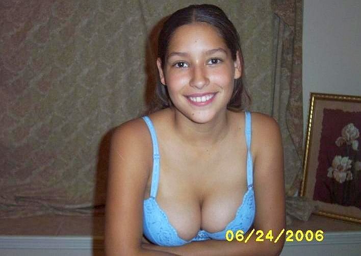 Free porn pics of my smile 2 of 5 pics