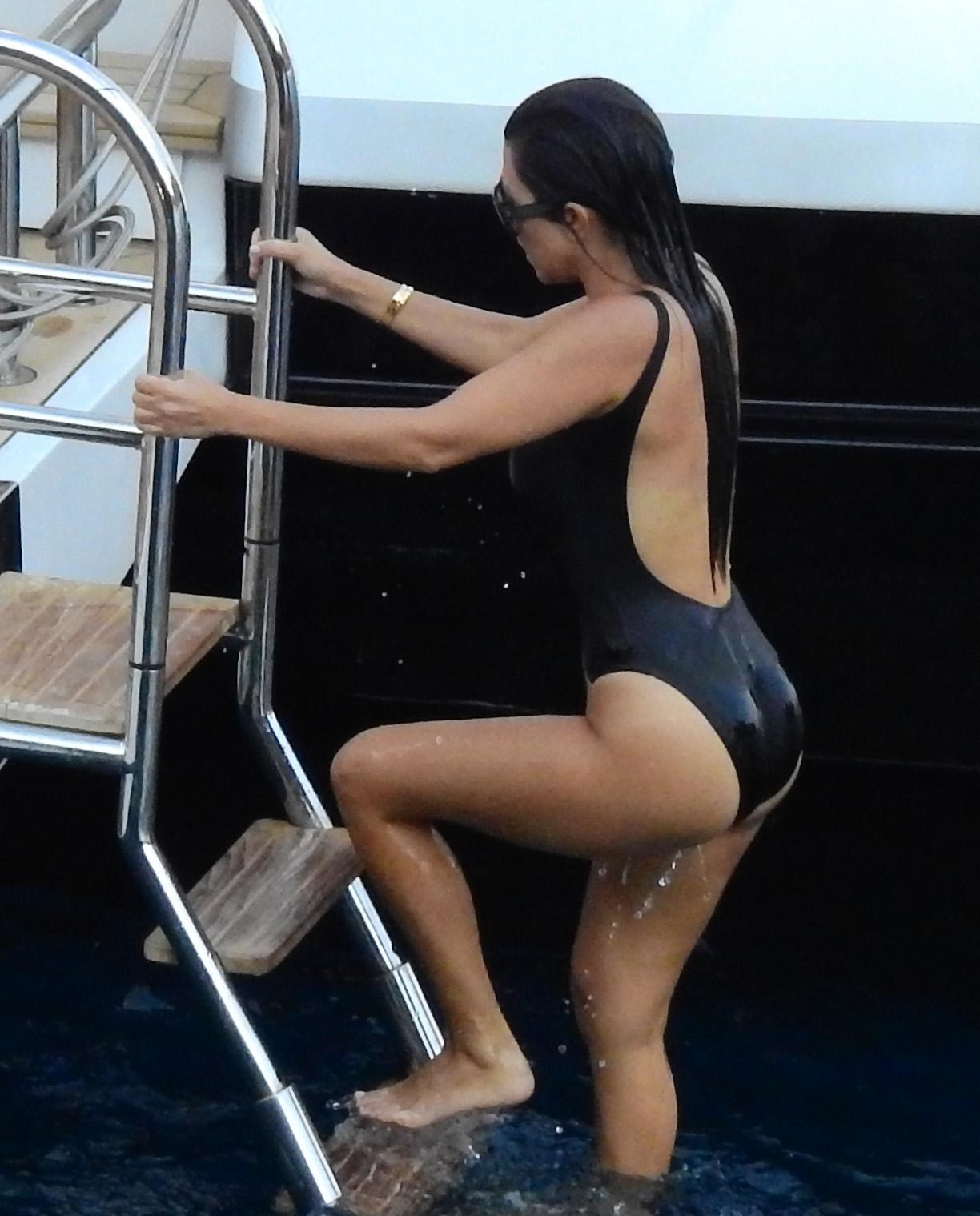 Free porn pics of Kourtney Kardashian - Another Expensive Swimsuit 12 of 13 pics