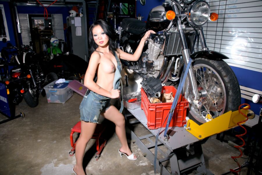 Free porn pics of Lin the mechanic 5 of 50 pics