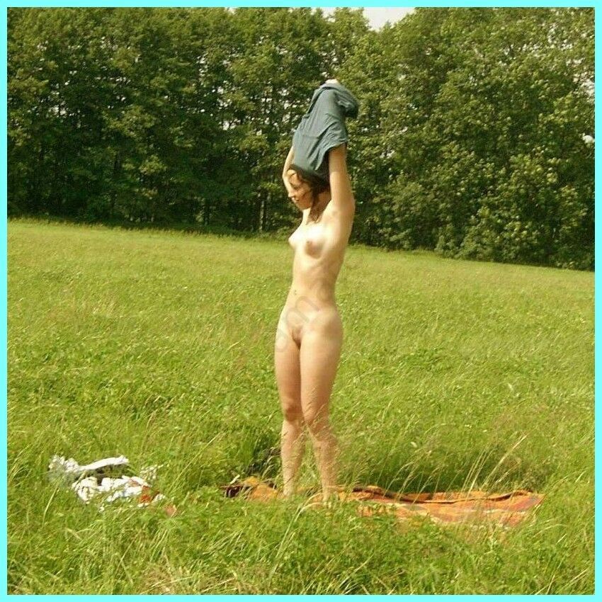 Free porn pics of italian nudist from freesexdate.org 1 of 20 pics