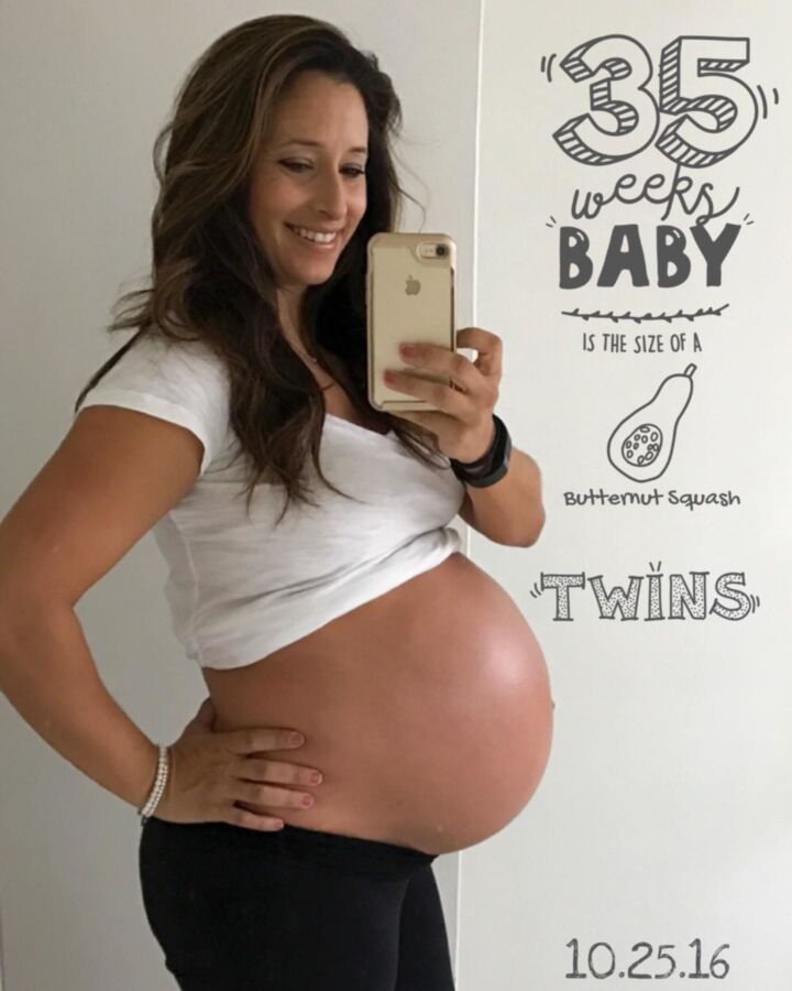 Free porn pics of Twin Pregnancy Sessions: Fit MILF Shannon 3 of 16 pics