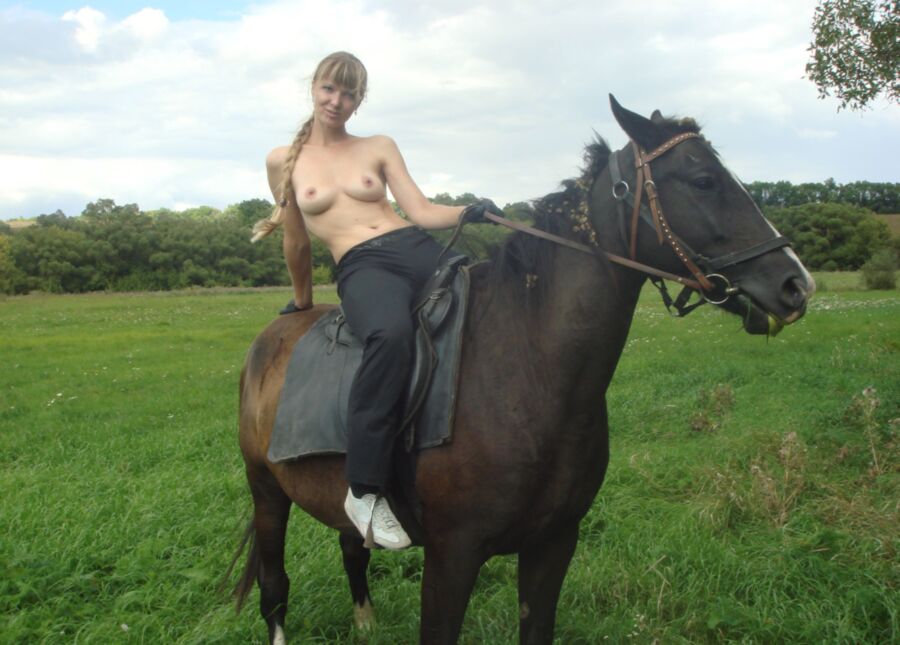 Free porn pics of Teen nude horse-riding 24 of 49 pics