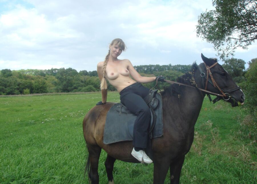 Free porn pics of Teen nude horse-riding 23 of 49 pics