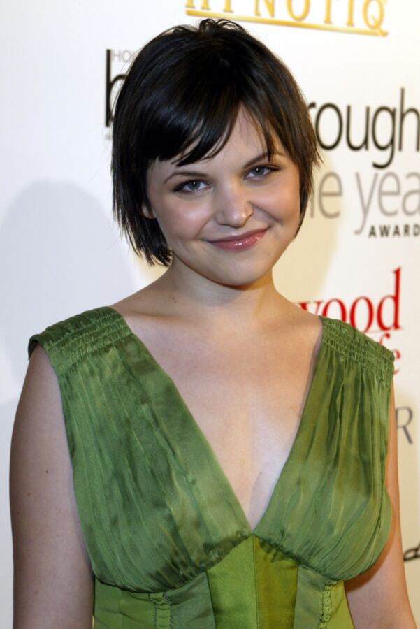 Free porn pics of Ginnifer Goodwin Adorable American Actress Mix 1 of 39 pics