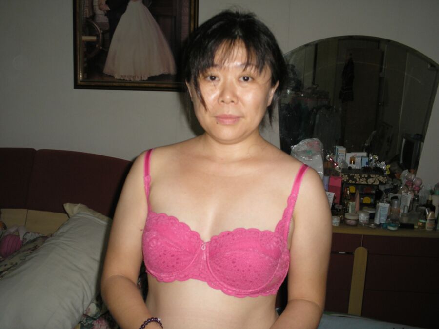 Free porn pics of unaware expose Korean Slut wife, (exclusive) please share her 12 of 39 pics