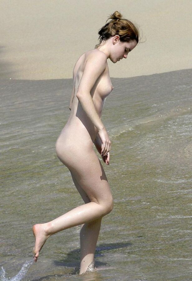 Free porn pics of Emma Watson Beach 3 of 3 pics