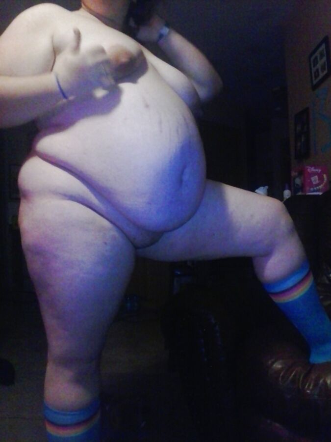 Free porn pics of pregnant fat wife 21 of 41 pics