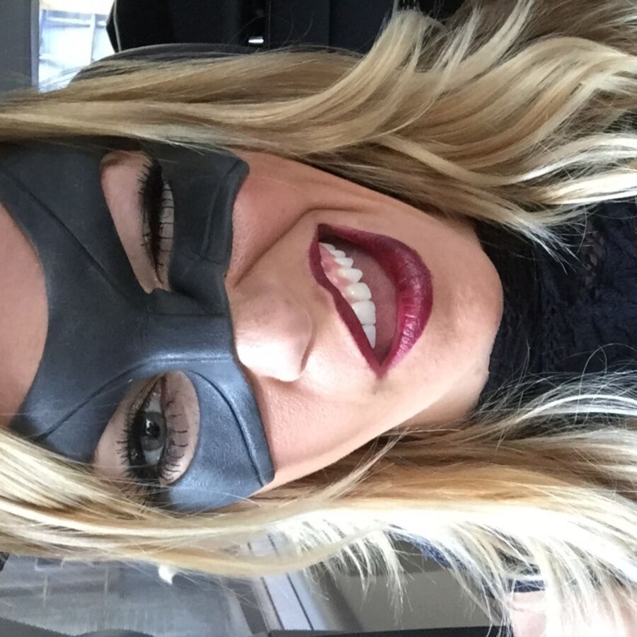 Free porn pics of Black Canary Leaks  8 of 14 pics