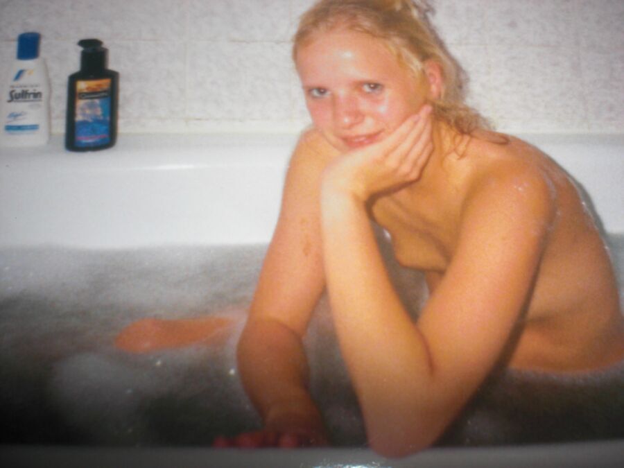 Free porn pics of My sweet Susi taking a bath!!! 3 of 8 pics