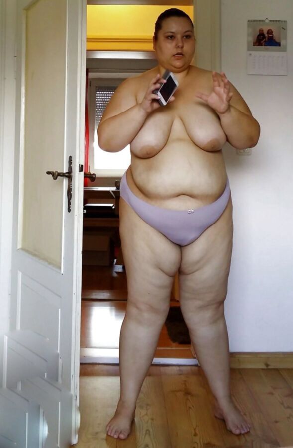 Free porn pics of Fat amateur pig Melanie exposed 6 of 14 pics