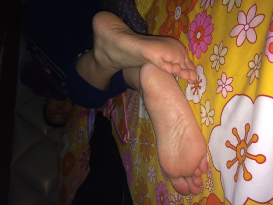 Free porn pics of sister in law candid feet 6 of 9 pics
