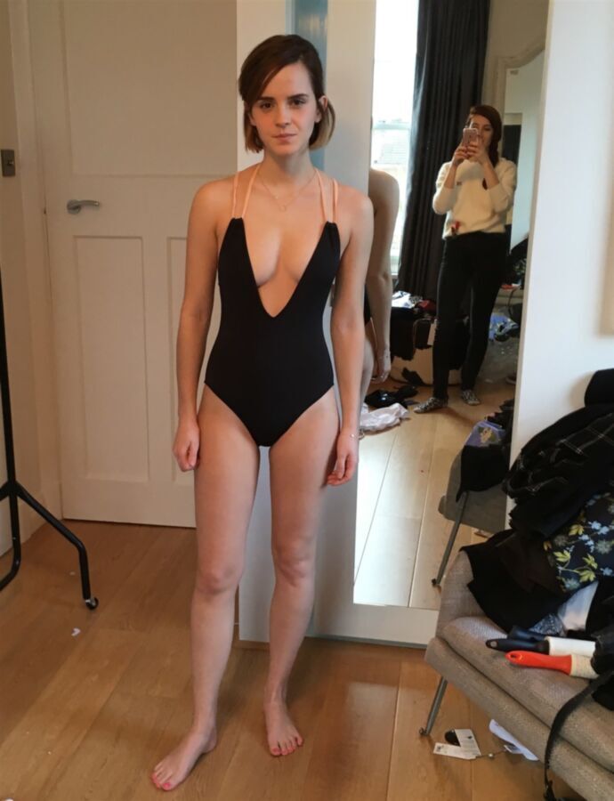 Free porn pics of Emma Watson leaks 16 of 43 pics