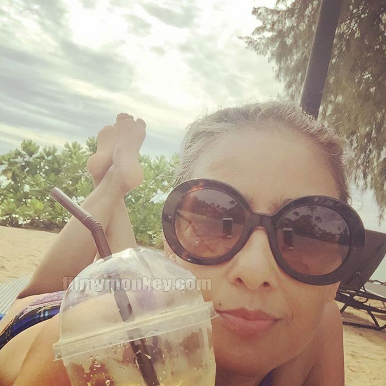 Free porn pics of Manisha Koirala enjoying Beach Yoga in Thailand with Girl Gang 1 of 10 pics