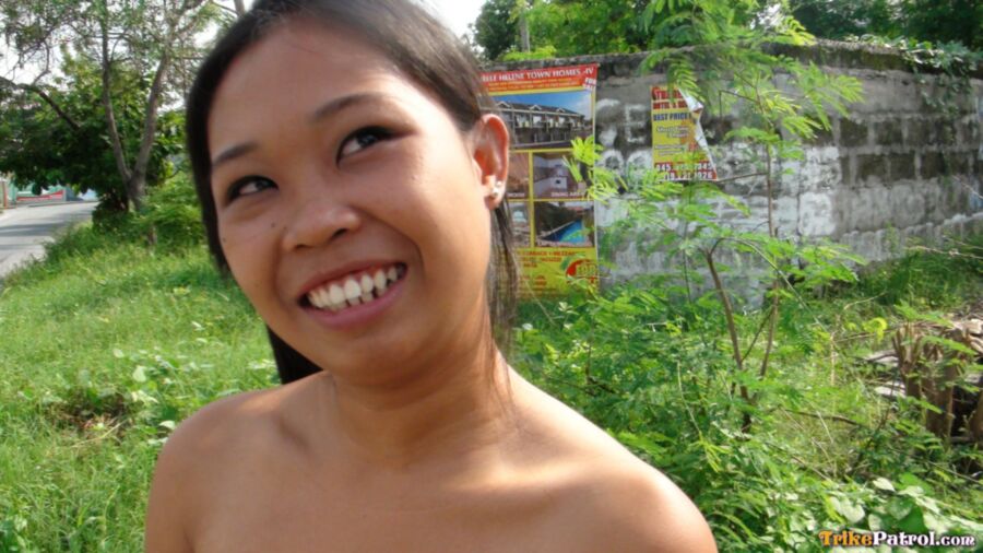 Free porn pics of Filipina Lyn has a nice Bush 16 of 142 pics