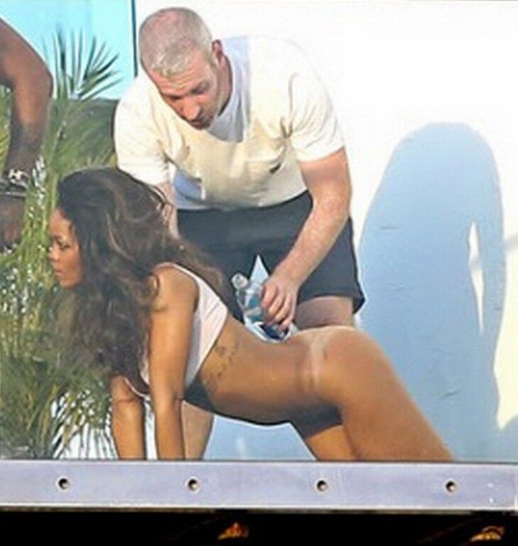 Free porn pics of Rihanna Smoking Hot Nude PICS 18 of 111 pics