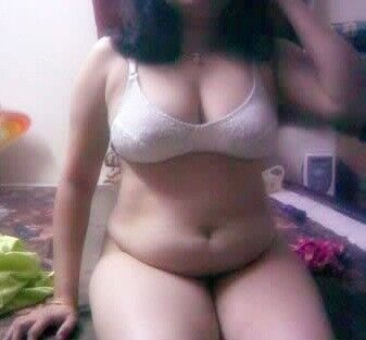 Free porn pics of Indian Wife Sangeetha 22 of 233 pics