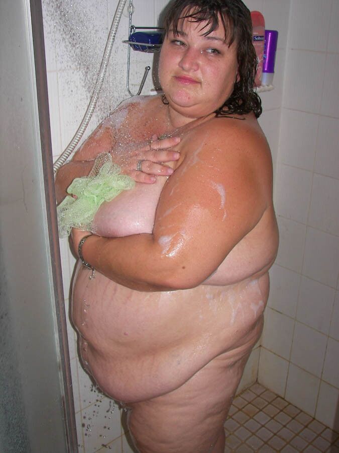 Free porn pics of SSBBW - shower 21 of 53 pics