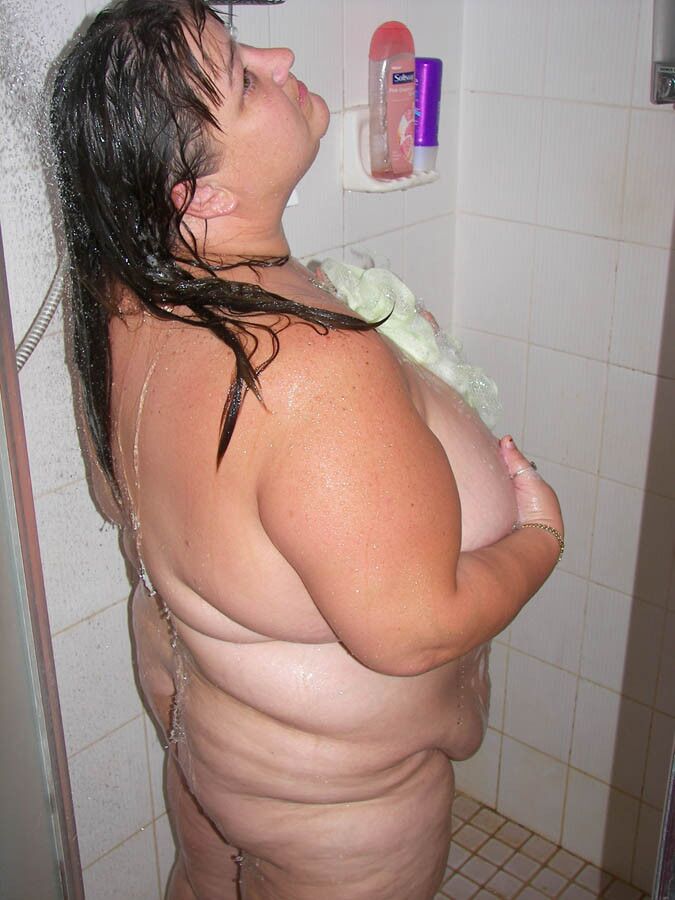 Free porn pics of SSBBW - shower 17 of 53 pics