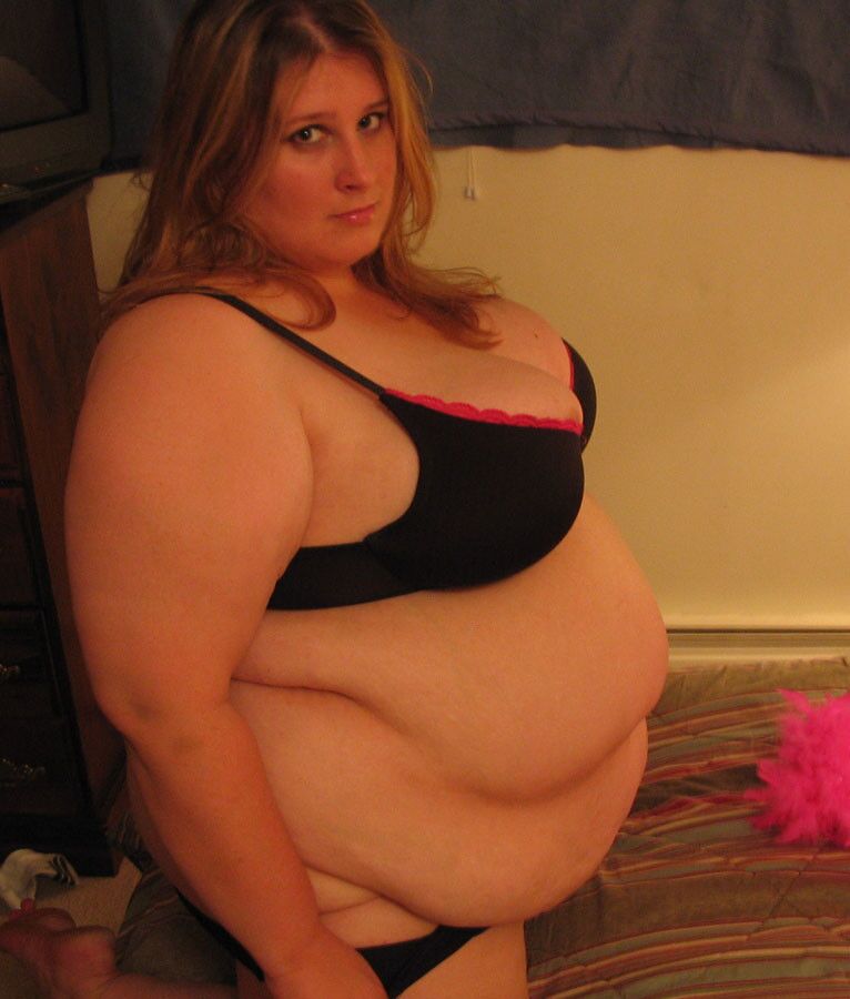 Free porn pics of SSBBW - pink boa 17 of 67 pics