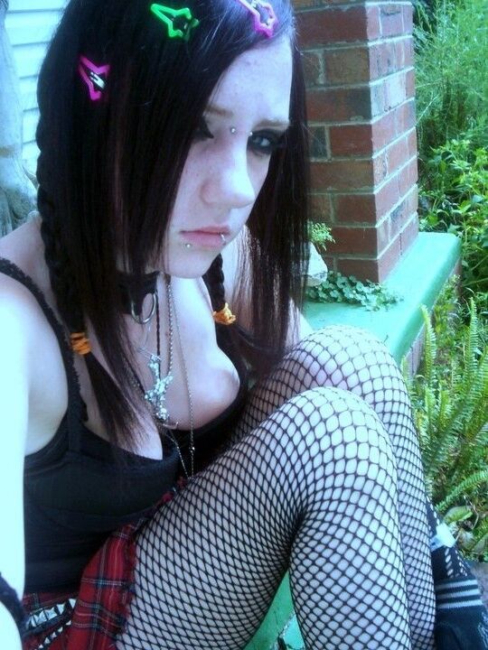 Free porn pics of Teen goth has plump tits 1 of 3 pics