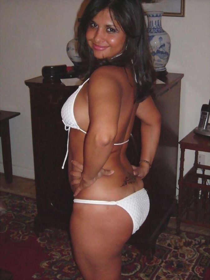 Free porn pics of Busty Amateur Latina MILF Gallery ! 3 of 33 pics