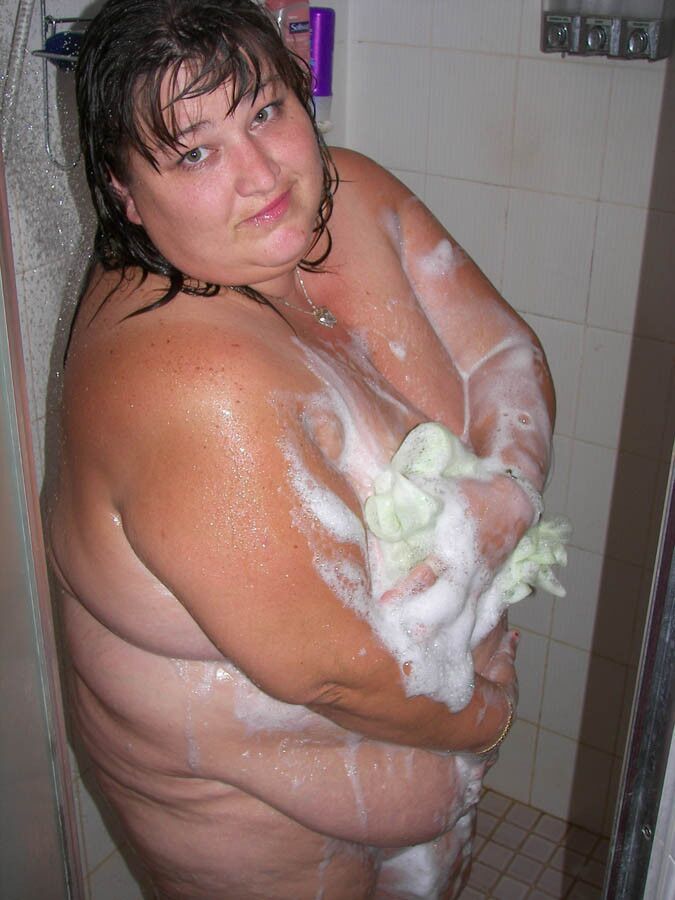 Free porn pics of SSBBW - shower 12 of 53 pics