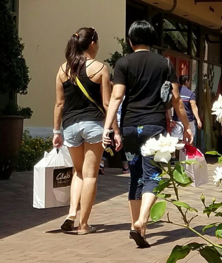 Free porn pics of Asian Milf Shoppin 13 of 20 pics