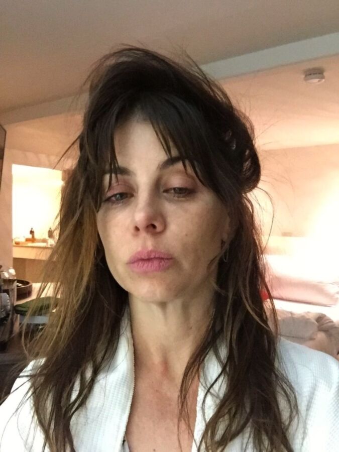 Free porn pics of >> Natasha Leggero 1 of 5 pics