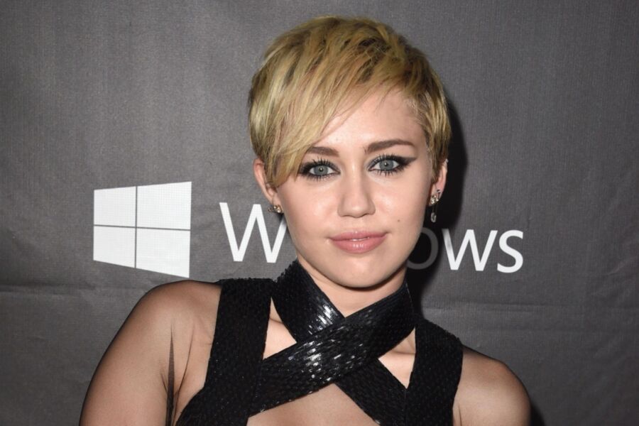 Free porn pics of Miley Cyrus short-haired and naked 2 of 41 pics