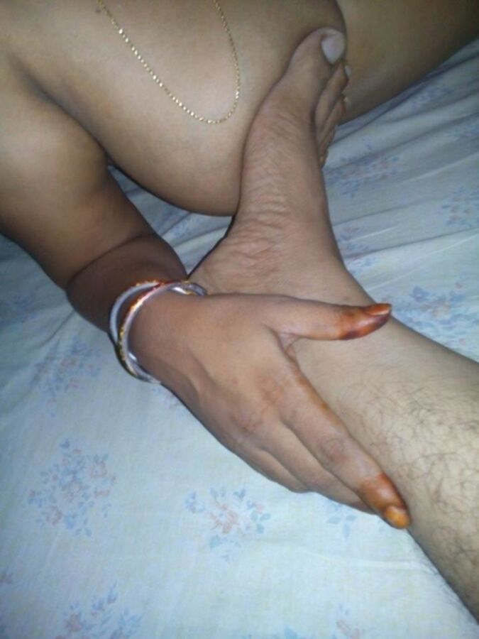 Free porn pics of Indian Wife Pratiba 17 of 501 pics