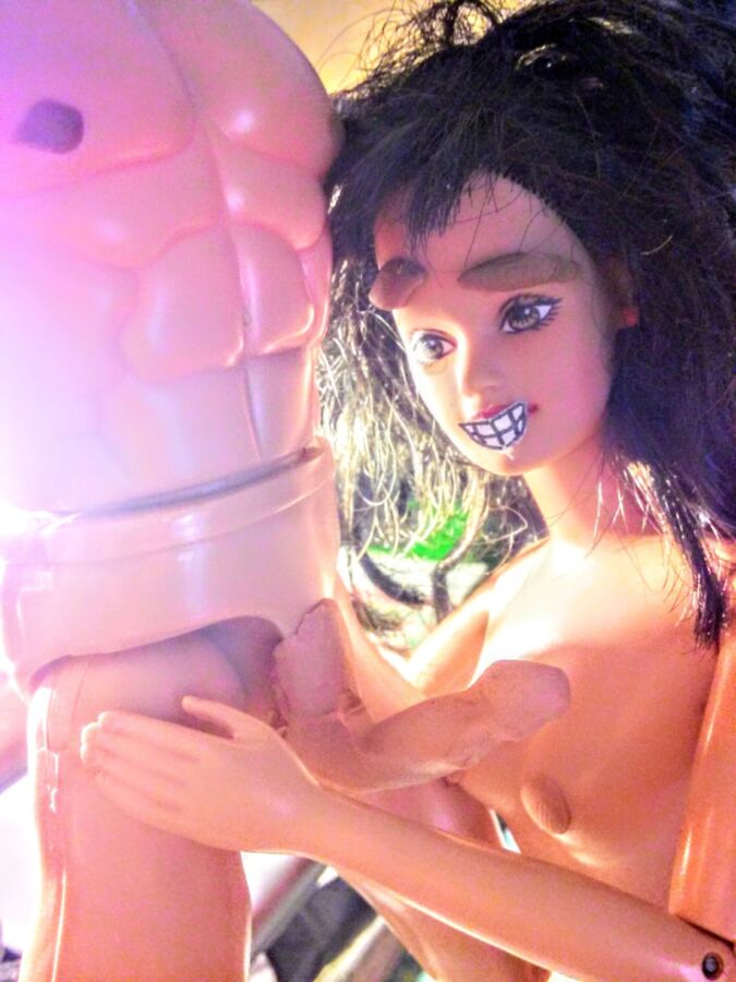 Free porn pics of Dolls in a Harcore orgy 1 of 2 pics