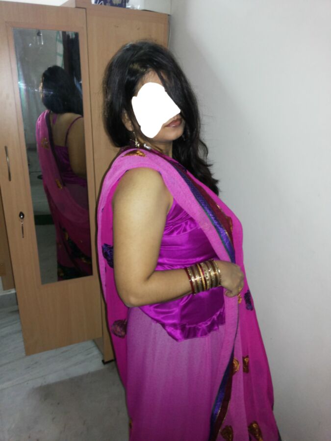 Free porn pics of Indian Wife Preeti 9 of 175 pics