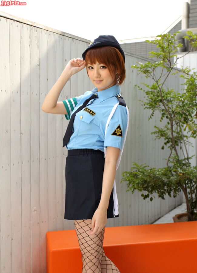 Free porn pics of Japanese girl in uniform 6 of 12 pics