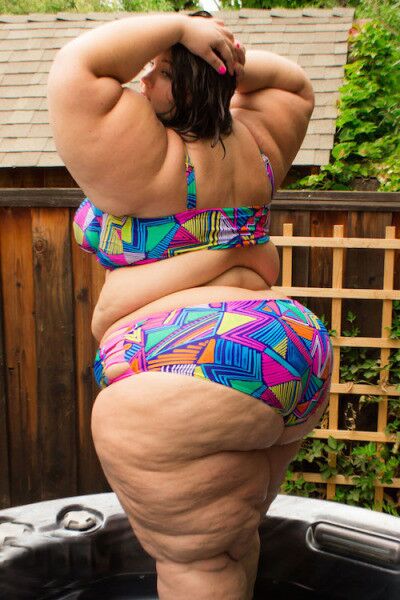 Free porn pics of Gorgeous Fatty In A Bikini 8 of 13 pics