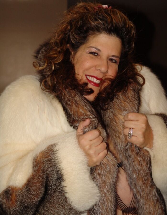 Free porn pics of Chubby Mature in Fur Coat, Hat, Net Pantyhose (Hairy) 6 of 54 pics