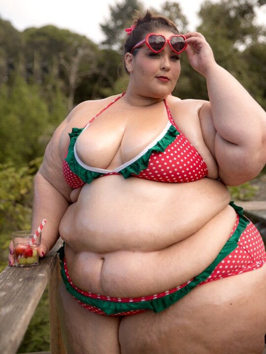 Free porn pics of Gorgeous Fatty In A Bikini 12 of 13 pics