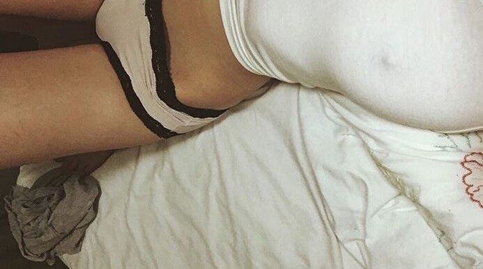 Free porn pics of UNREAL HUGE Tits on this slim blondie - Laurensaunders 7 of 36 pics