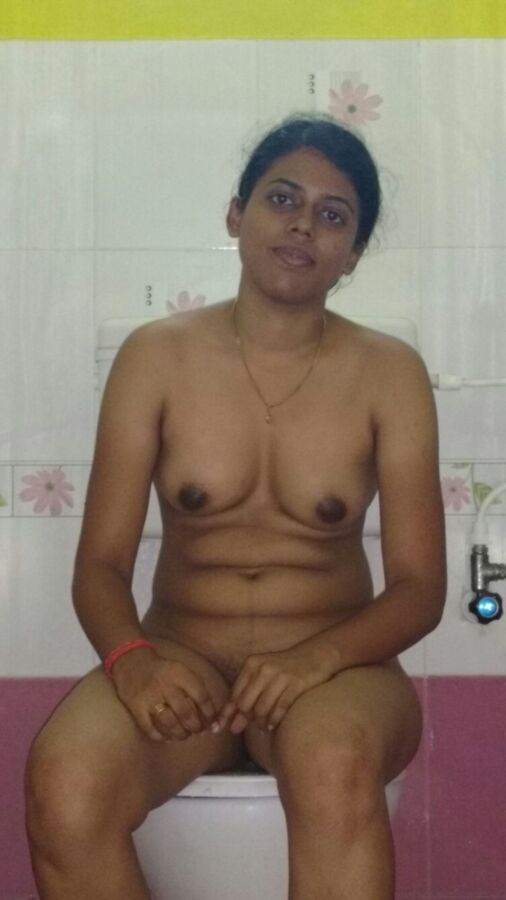 Free porn pics of indian wife nude selfie  6 of 8 pics