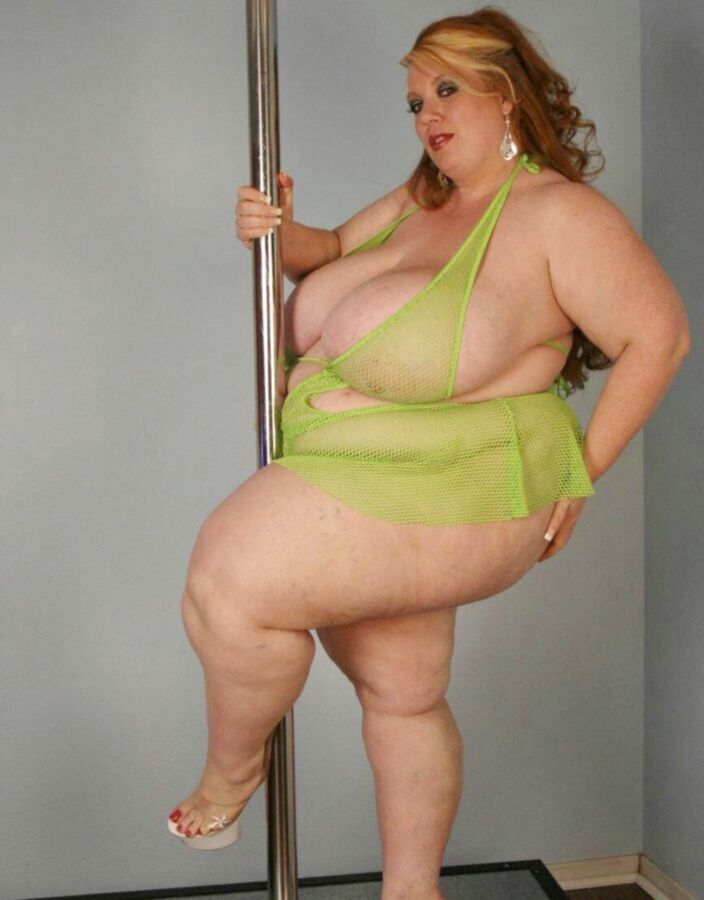 Free porn pics of Beautiful Fatty Pole Dancing 9 of 31 pics