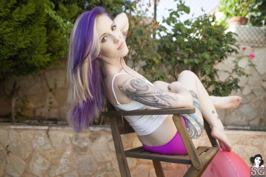 Free porn pics of suicide girl - purple hair 1 of 15 pics