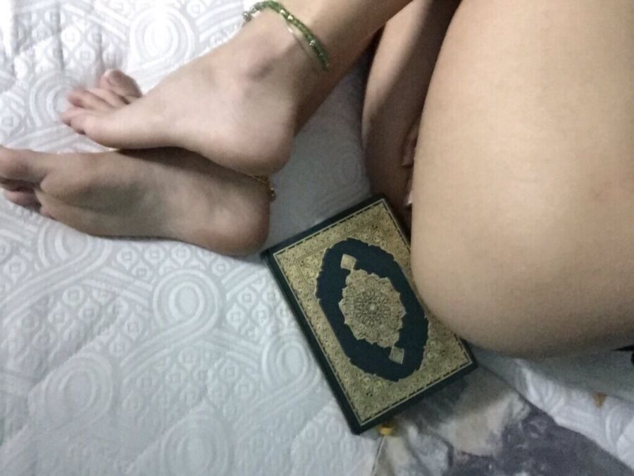 Free porn pics of arab muslim slut from egypt Blasphemy  8 of 10 pics