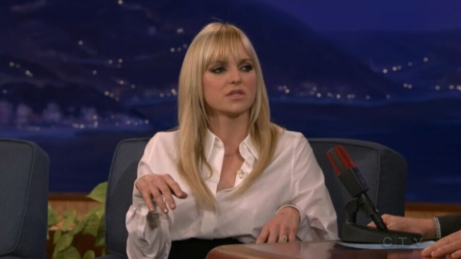 Free porn pics of Anna Faris 6 of 7 pics