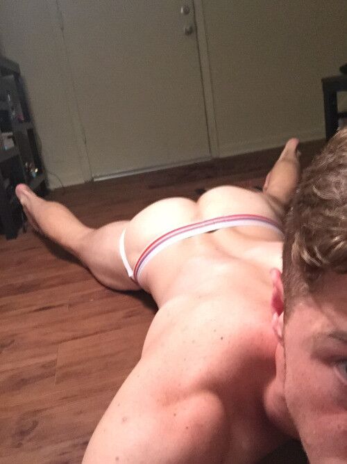 Free porn pics of gay twinks pointing their butts in the air 8 of 12 pics