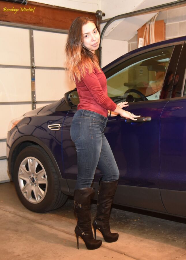 Free porn pics of Jade Car Jacking 1 of 89 pics